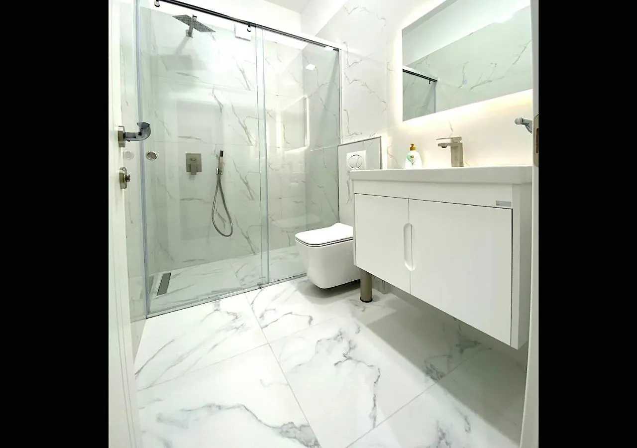 Hotel Krial Berat 0*,  Albanien