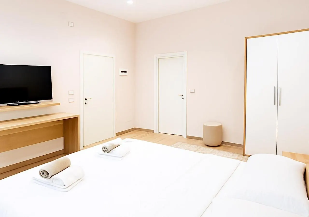 Hotel Krial Berat