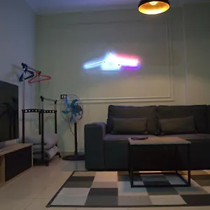 https://cozy-space-in-heart-of-tirana.hotels-in-tirana.com